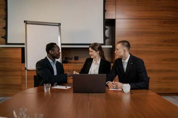 Effective strategies for uk businesses to mitigate legal risks in m&amp;a deals