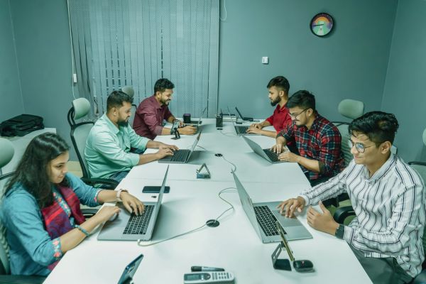 Harnessing technological innovation: shaping the future of uk enterprises
